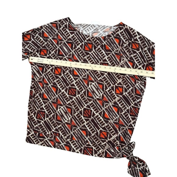 Chico’s 2 Brown Orange Geometric Tie Hem Top 3/4 Sleeve Stretch Boho Art Print - Picture 4 of 9